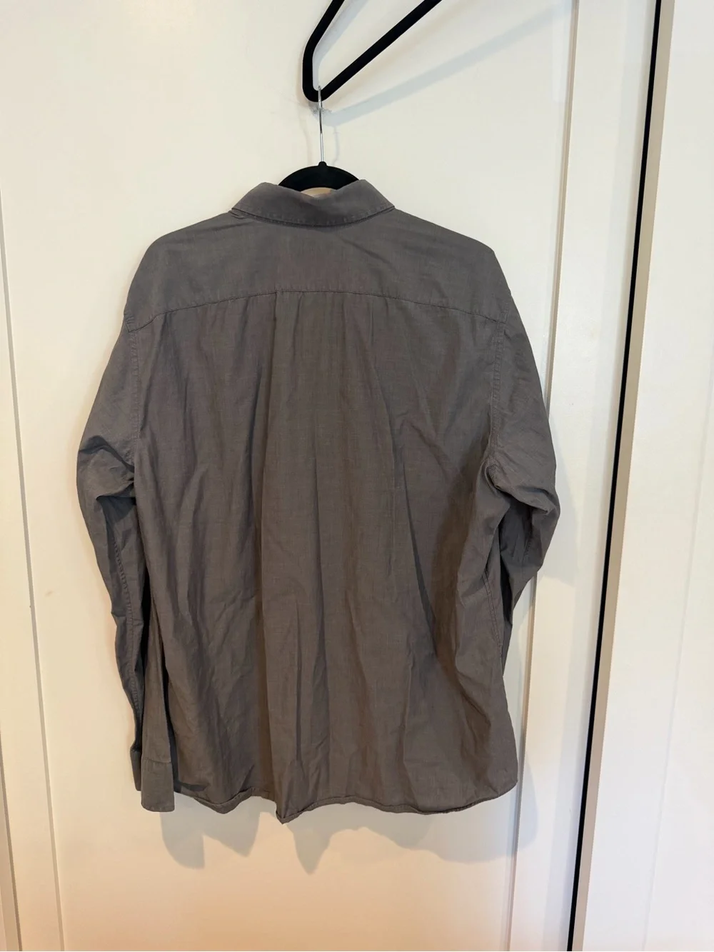 Men’s sz XL Banana Republic Gray Long-Sleeve Button-Up Shirt